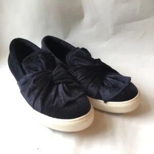 Mia // Navy Blue Twist Velvet Loafer Sneakers 8.5